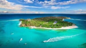 Oportunidad única: Multimillonario busca pareja para cuidar su isla en las Islas Vírgenes Británicas