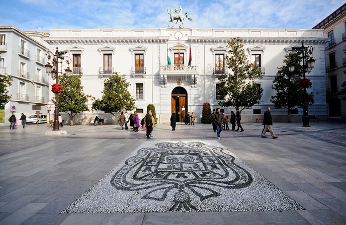 Gran oportunidad laboral en el Ayuntamiento de Granada: Oposiciones para funcionarios sin estudios